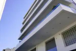 The Lop Athens Holiday Luxury Suites, Piraeus