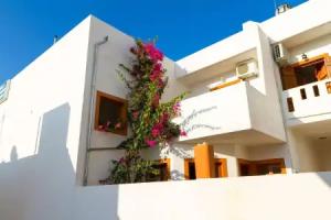 Ideal Hotel, Kokkini Khanion