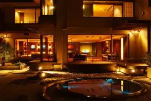Hotel Kinparo, Toyooka
