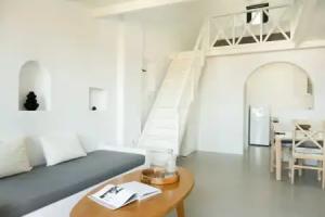 Black Diamond Suites, Akrotiri