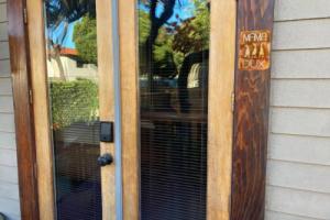The 3 Dux Apartments, Santa Barbara