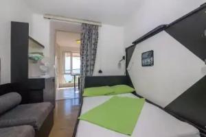 Mira - Economy - SA2 Hotel, Drasnice