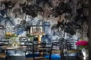 Velona's Jungle Luxury Suites, Florence