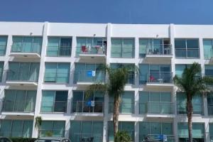 One-bedroom beach apartment, 30m from the best beach, Protaras