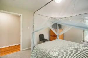 Spacious Yard: Pet-friendly Home in! Apartments, San Antonio