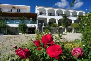 Hotel Athina, Sami