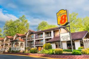 Super 8 Downtown Gatlinburg Convention Center, Gatlinburg