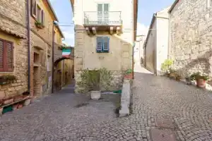 Serene Holiday Home in With Balcony & Heating, Bibbona