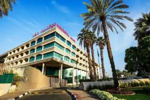 Mövenpick Grand Al Bustan Dubai, Dubai