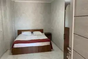 Dom pod kluch, Candripsh