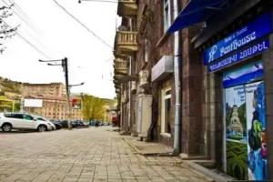 Penthouse Hostel, Yerevan