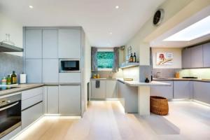 Villa All About Celeste Villa, Marbella