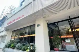 Longchen Holiday Inn (Shanghai Ruijin Hospital Yongjia Road Branch), Shanghai