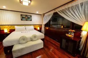 Halong Sapphire Cruises, Halong