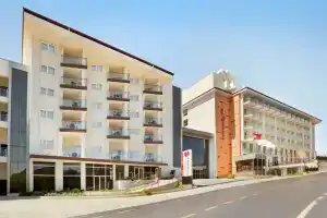 Ramada Hotel & Suites by Wyndham, Kusadasi