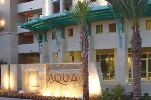 Aqua Beach Resort by Panhandle Getaways, Panama City