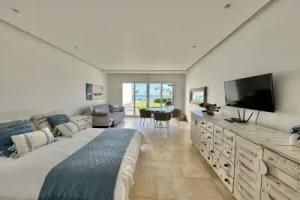 Amazing Ocean-front Studio With Sofa bed in Resort, Punta Cana