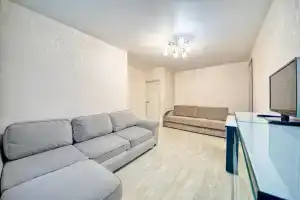 Yacht Apart on Yunnatov Street, Moscow