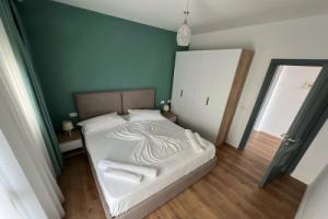 Wave Beachfront Apartments, Durres
