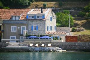 Jelena Vile & Apartmani, Tivat