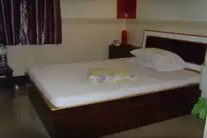 Long Yuen Hotel, Hong Kong