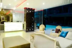 Mirage Express Patong Phuket Hotel, Patong