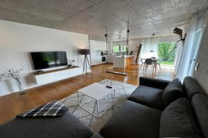Moderne Ferienwohnung Rhenum Mit Wallbox Apartments, Waldshut-Tiengen