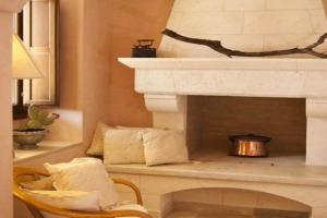 Dimora Donna Lucrezia Mini-hotel, Pezze di Greco
