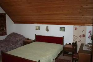 Dakó Panzió Hotel, Gyenesdias