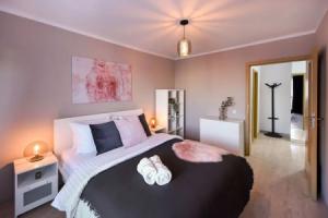 Homey - Calea Victoriei 224 Apartments, Bucharest