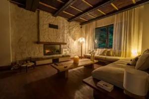 Elwood Hotel, Camlihemsin