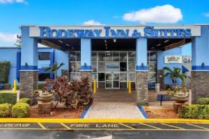 Rodeway Inn & Suites Fll Airport - Cruise Port, Fort Lauderdale