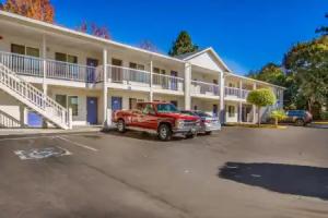 Motel 6 Portland, OR Mall 205, Portland