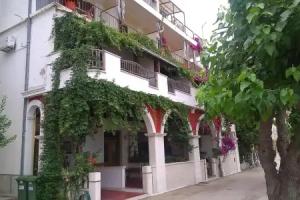 Beachfront Comfort Apartments Sinajko, Drasnice