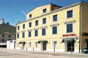Hotel Trieste, Mestre