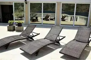 PENTHOUSE STOLIV 5m/sea Pool/Spa Area Jetty+Sunbeds Secluded location, Donje Stolivo