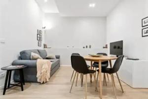 Piazza Maggiore White Apartment, Bologna