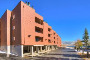 112 Marina Place 2 Bedroom Condo by RedAwning, Dillon