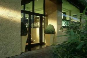 Hotel Lumière an der Messe, Frankfurt am Main