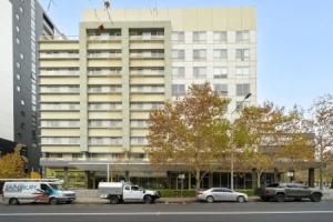 Central ACT Studio With Indoor Pool and Gym, Canberra
