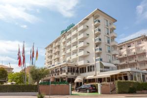 Hotel Bristol, Sottomarina