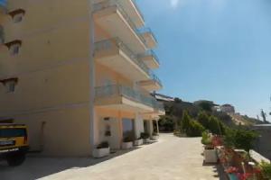 Miracle Luxury Apartments, Sarande