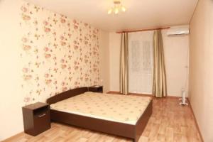 2-h komnatnaja na beregu morja Apartments, Machara