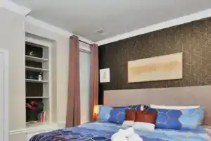 CH6 Beautiful Fully Furnished 2BR King Beds Apartments, Washington