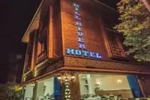 Hill River Hotel, Agva