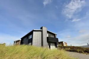 Unique Holiday Home in With Terrace, Bergen Aan Zee