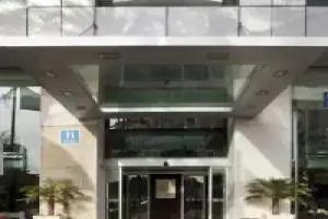 Alameda Plaza, Valencia