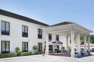 Baymont by Wyndham Savannah/Garden City, Savannah
