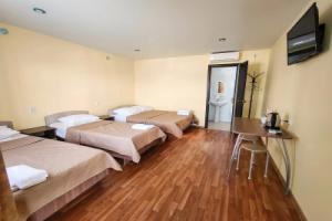 Moskovskiy Hotel, Podkolodnovka