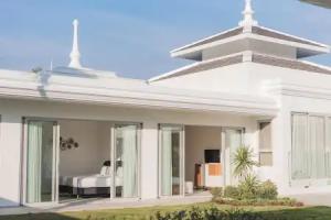 The luxury villa Ivory E3 Rawai Phuket, Nai Harn